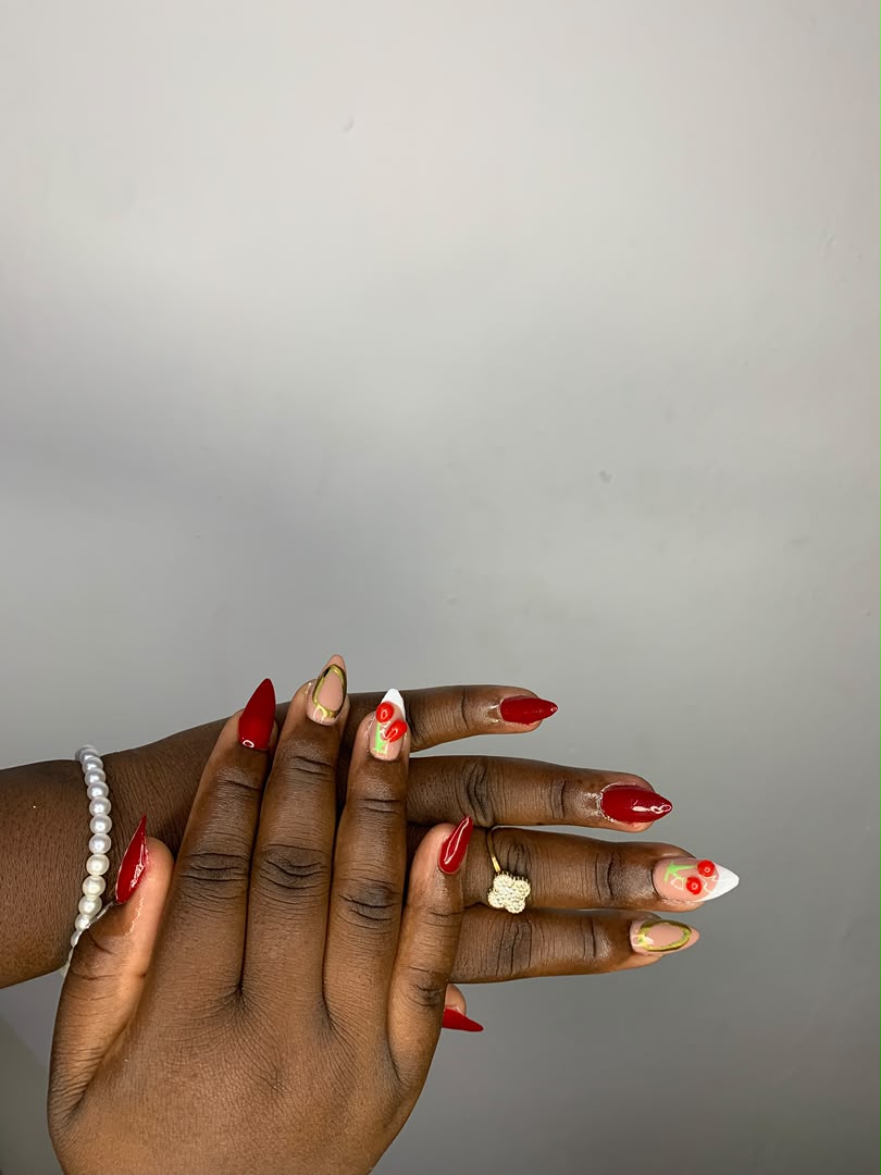 Gold Glitter Nails
